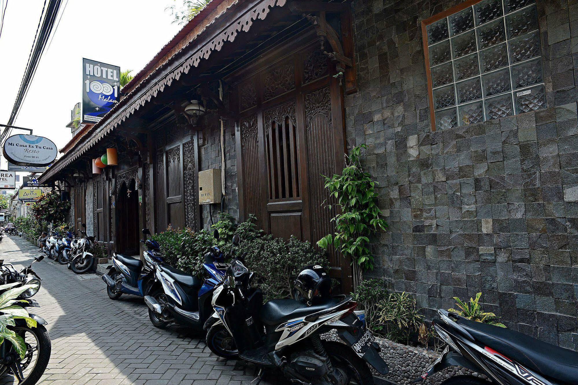יוגיאקרטה Zen Rooms Malioboro Sosrowijayan Wetan מראה חיצוני תמונה